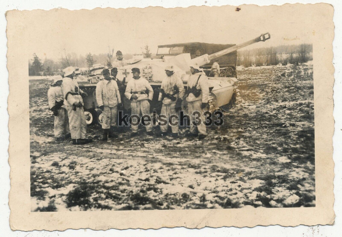 Foto Sturmgeschütz Panzer mit Schneetarnung in Welikije Luki 1942  Langrohr  ! (2)
