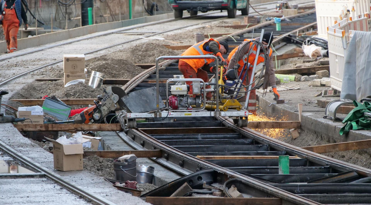 [Bild: 291125-104459-347b.jpg]