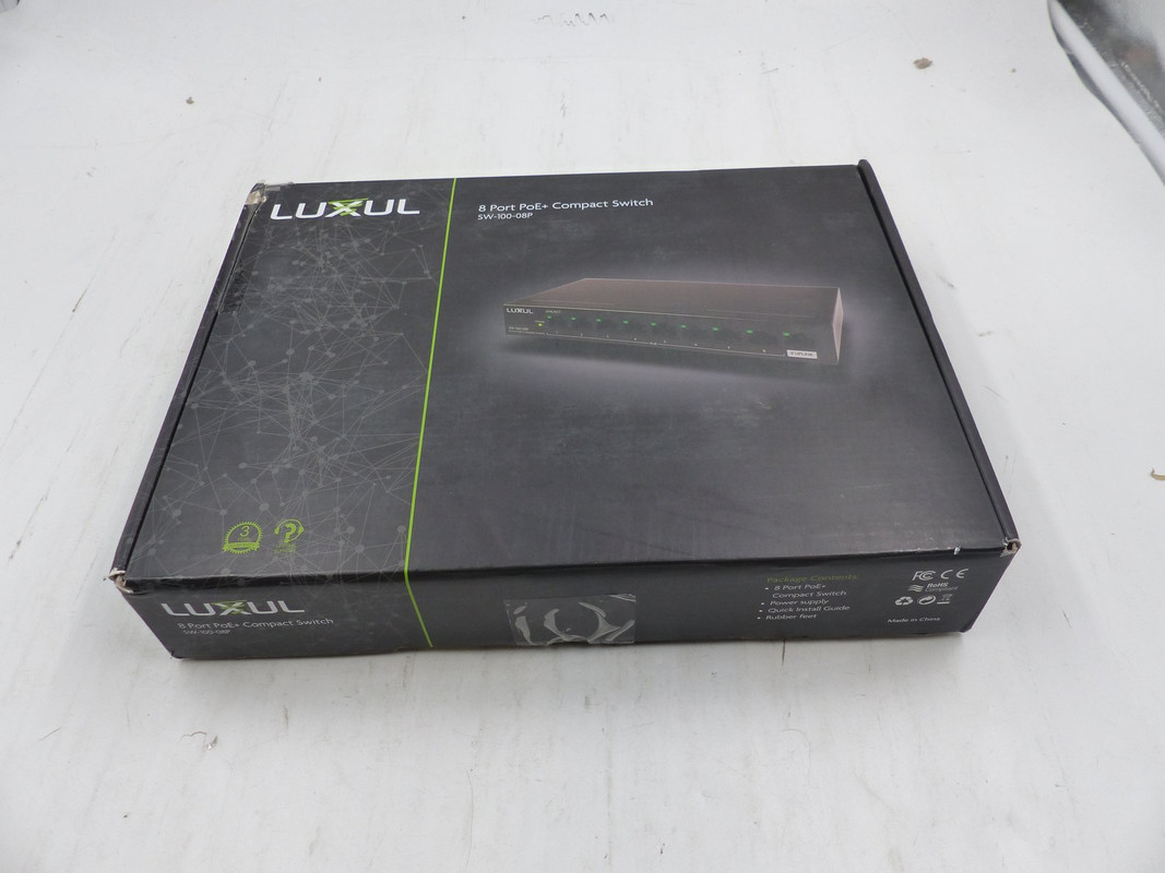 LUXUL SW-100-08P 8 PORT FAST ETHERNET POE SWITCH WITH POWER ADAPTER