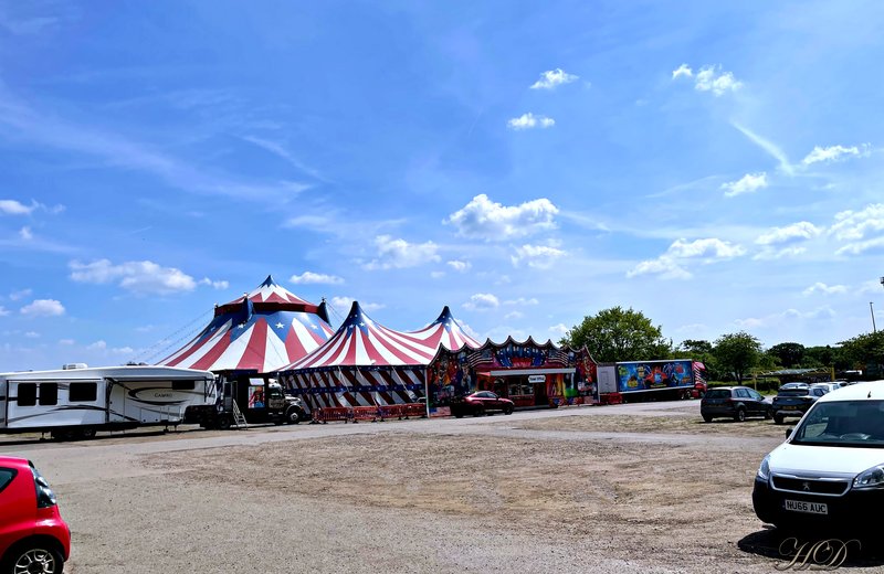 Circus-HD-1.jpg