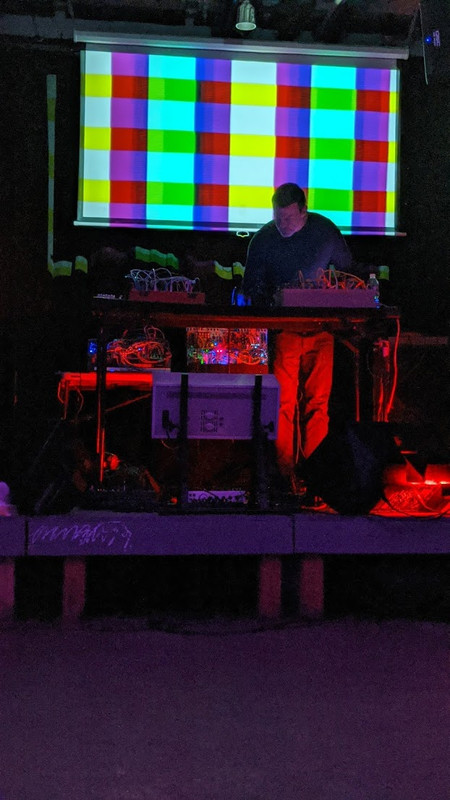 ED564B42-BEBF-4DDD-AA6D-3268E3C812B8