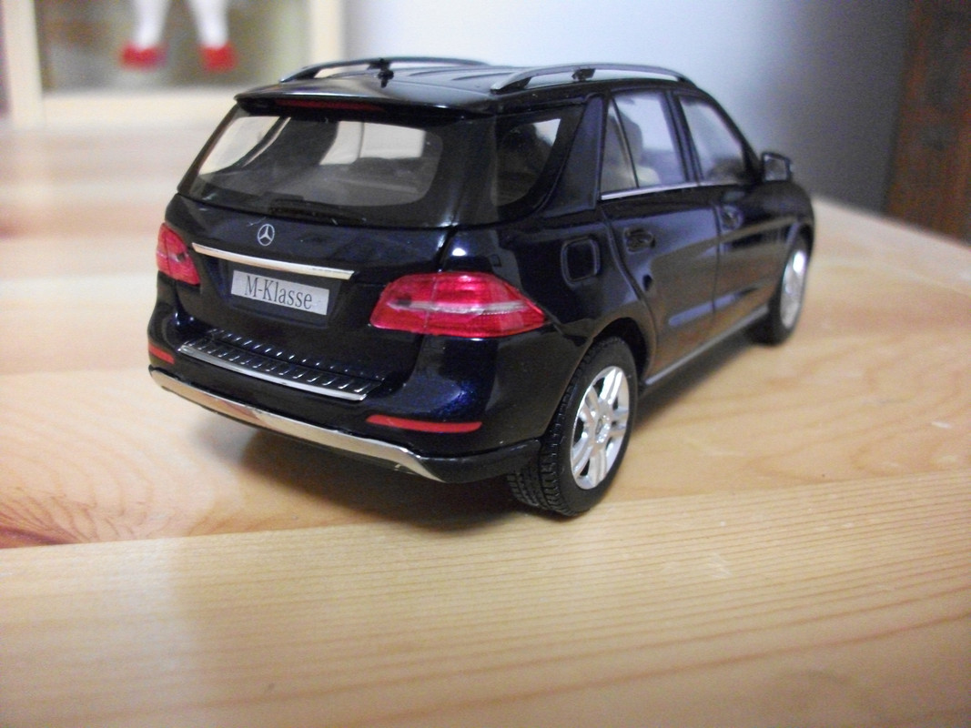 009 Mercedes Benz M — Postimages