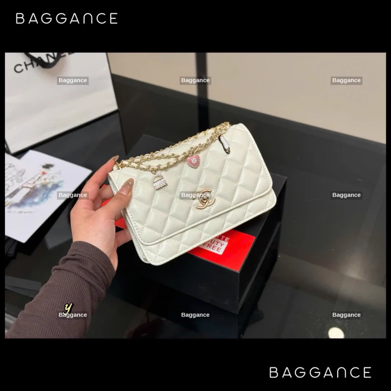 Chanel 24A Wallet On Chain (WOC) Phat Tai 19cm - EVCHFW-101