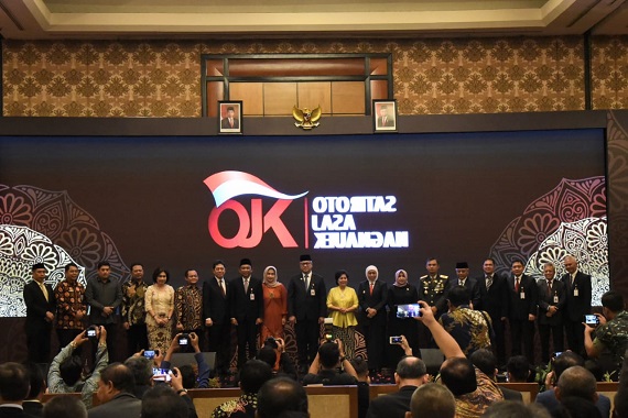 Gubernur Khofifah Minta OJK dan Elemen Perbankan Lindungi Masyarakat dari Investasi dan Fintek Illegal