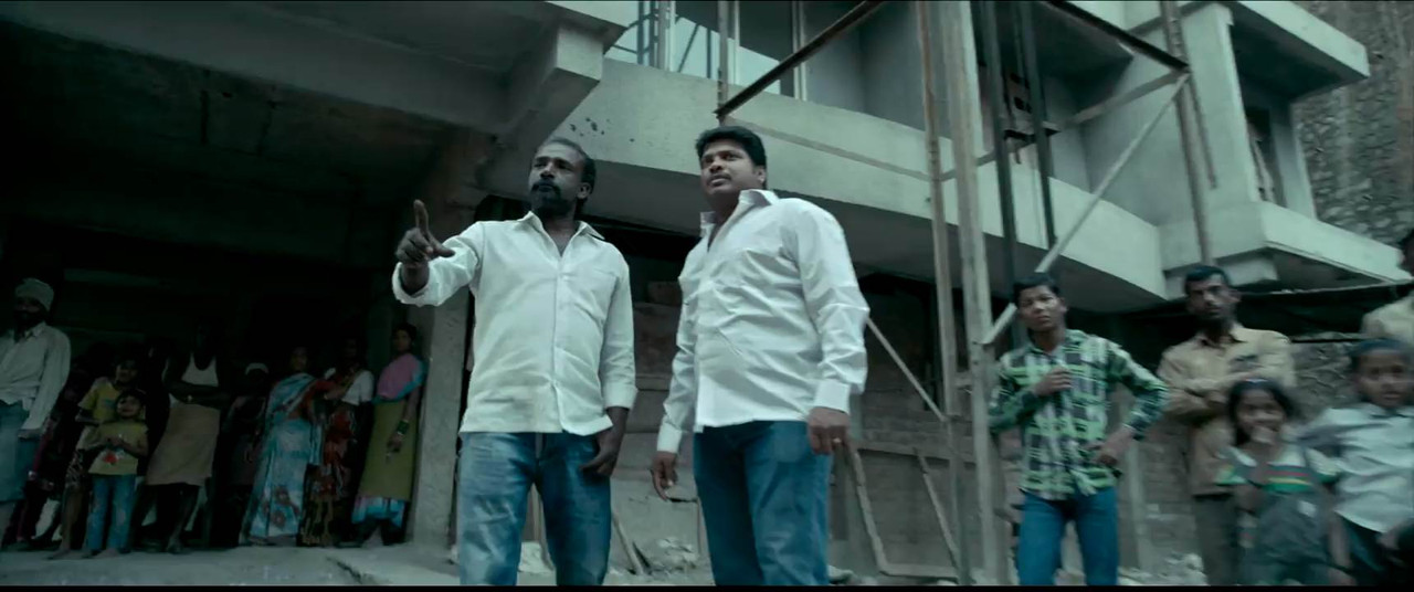 Thalaivaa 2013 WebRip [Hindi + Tamil] 480p, 720p ESub Screenshot