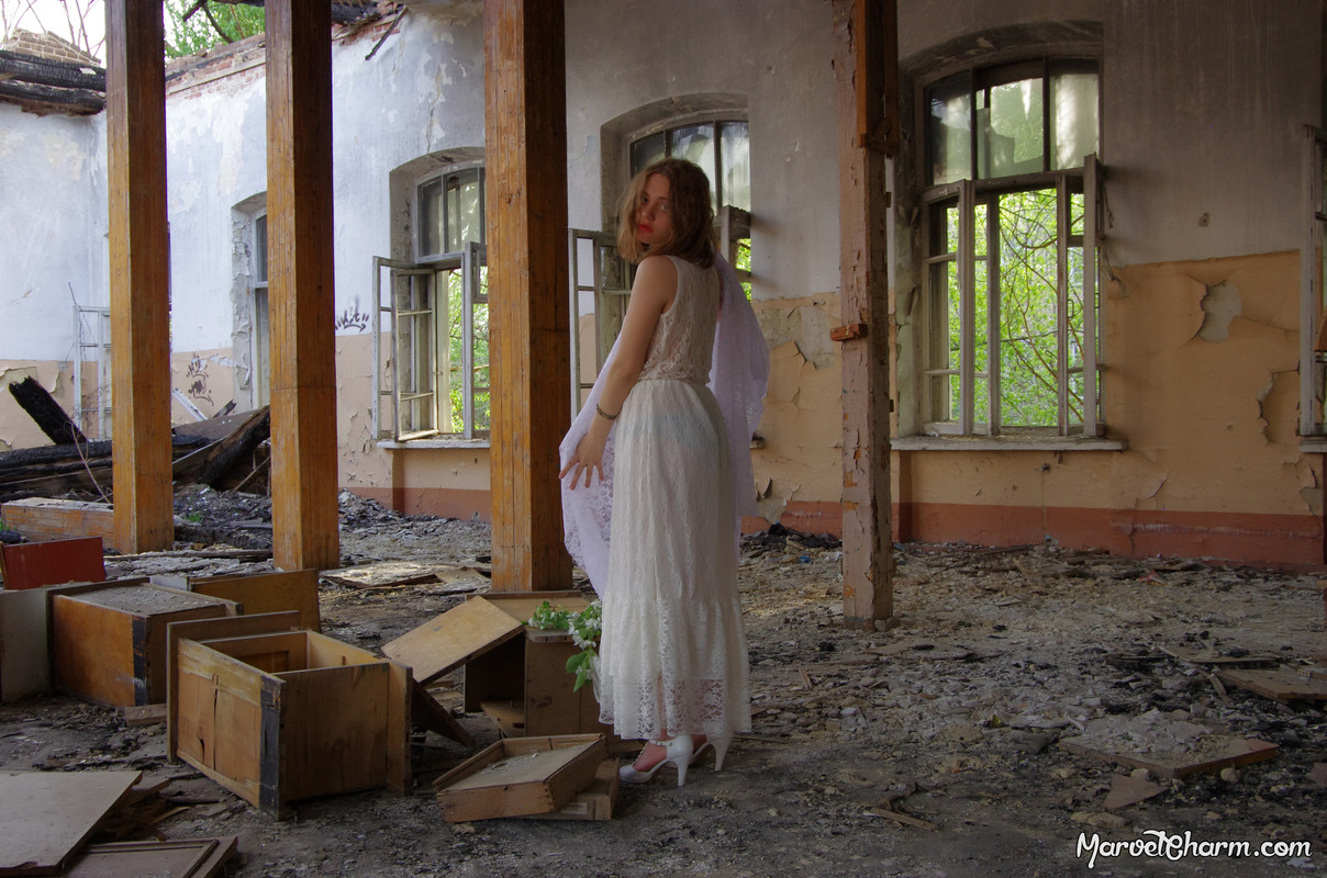 MarvelCharm_Nicolette-Ruins-033