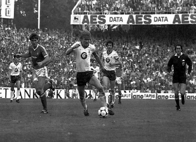 [Image: Anderlecht-Forest.jpg]