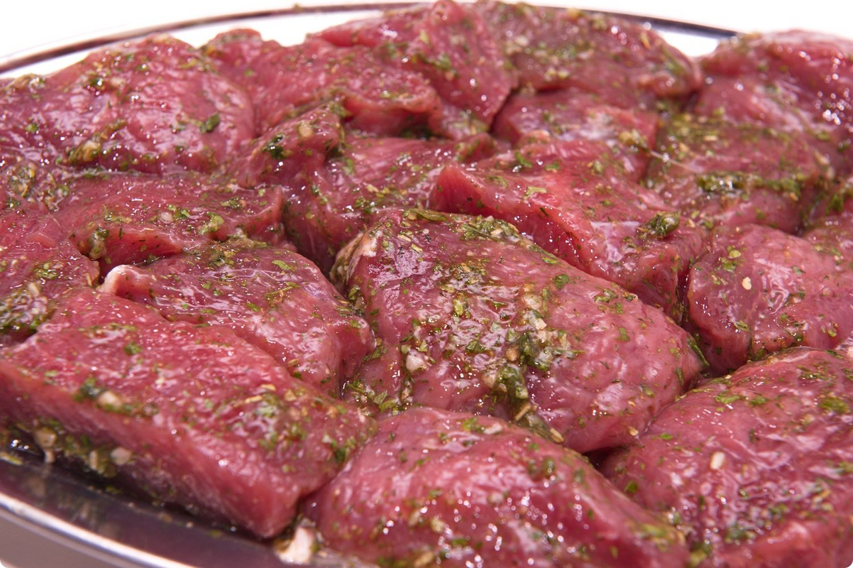 Шашлык из говядины в маринаде (1кг)