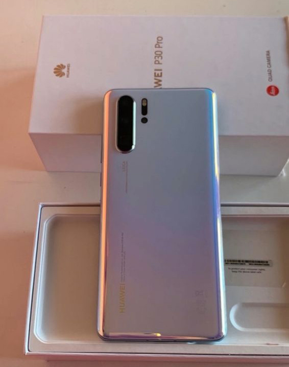 https://i.postimg.cc/cJ6jydCs/P30pro.jpg