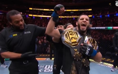 Ислам Махачев доминира над Дела Мадалена и стана шампион в още 1 категория