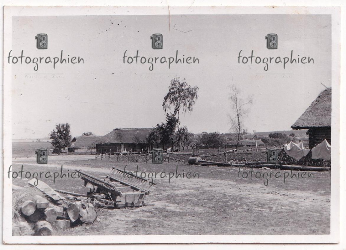 org. Foto Russland Haus Hütten Dorfansicht 1941