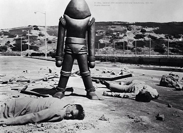MORRIS-ANKRUM-EARTH-VS-FLYING-SAUCERS-1-A-FOTOR.jpg