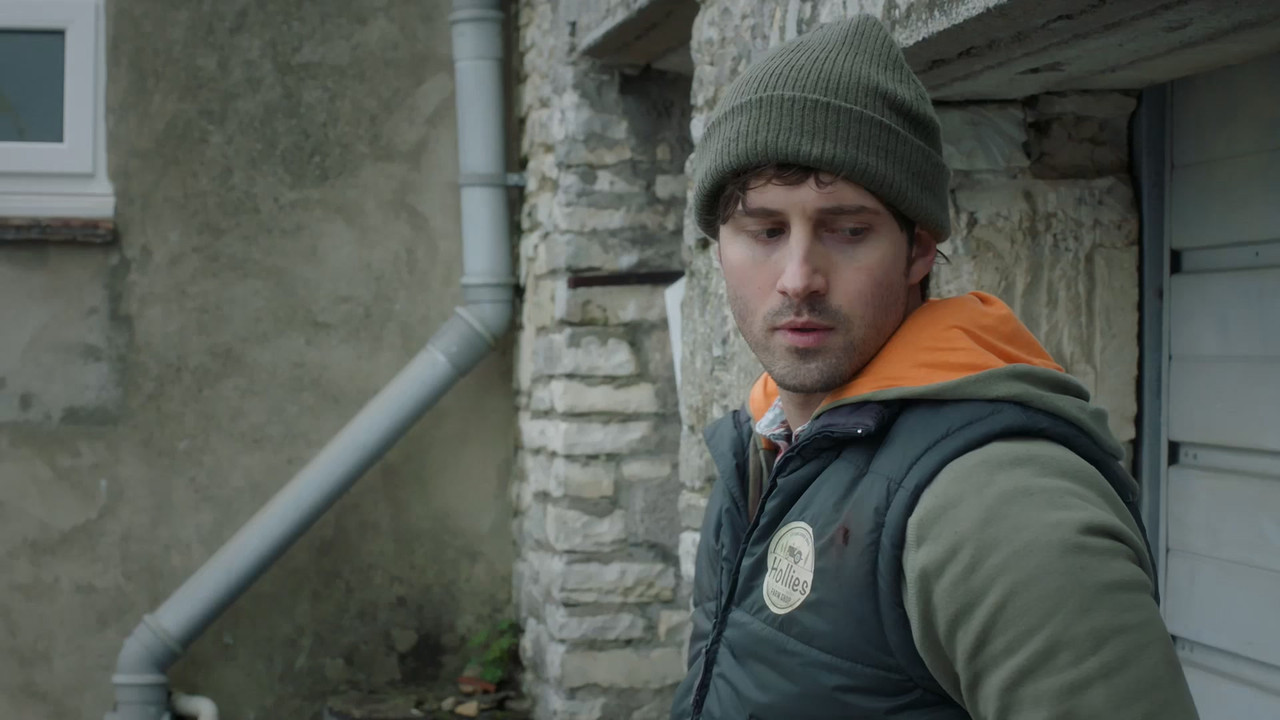 Agatha Raisin (2014) Season 3 S03 (1080p AMZN WEB-DL x265 HEVC 10bit EAC3 2.0 MONOLITH) [QxR]