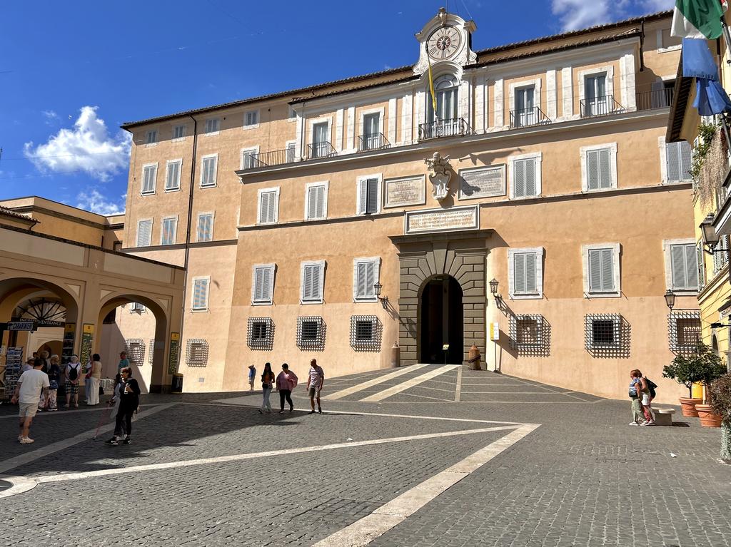 Жаркий сентябрь на побережье Тирренского моря.