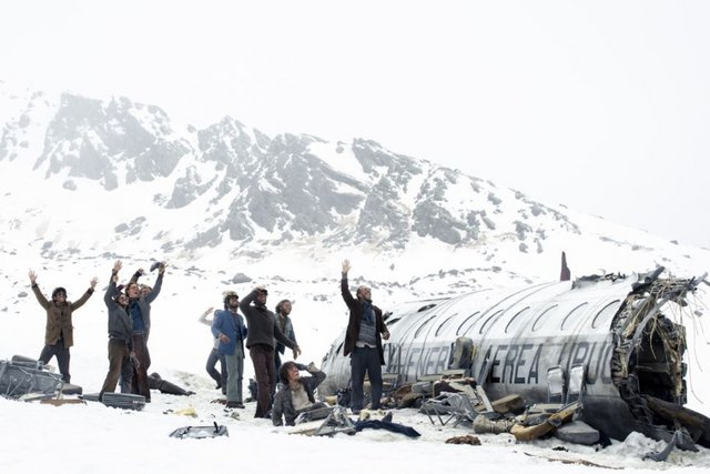 “LA SOCIEDAD DE LA NIEVE”, DE BAYONA, PRIMERA PELÍCULA ESPAÑOLA EN CLAUSURAR VENECIA