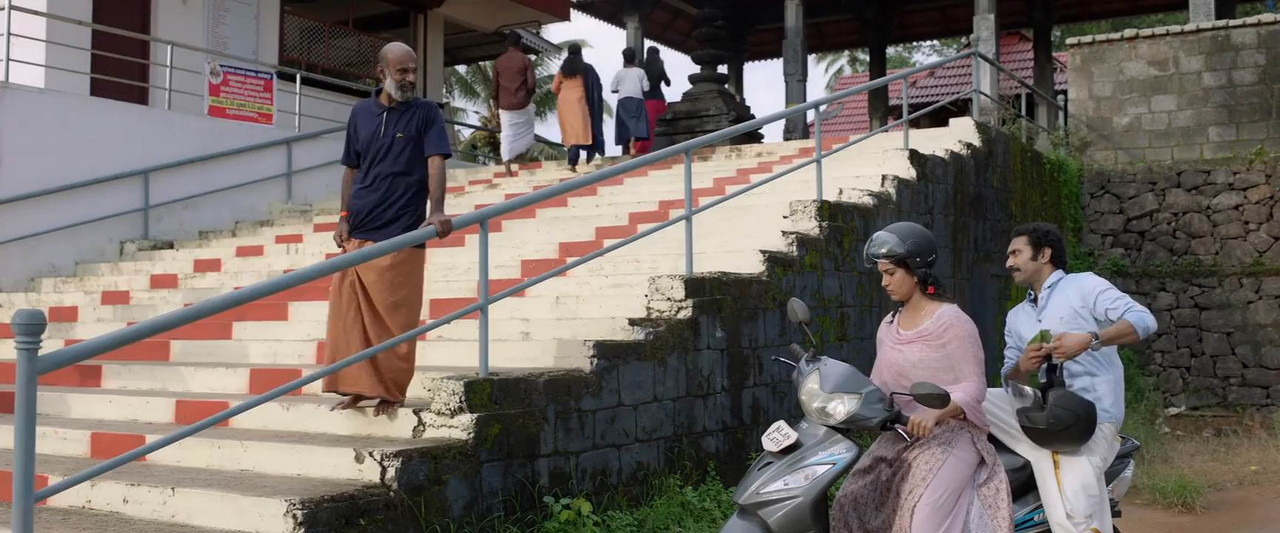 Vivekanandan Viralanu 2024 WebRip [Hindi + Malayalam] 480p 720p ESub Screenshot