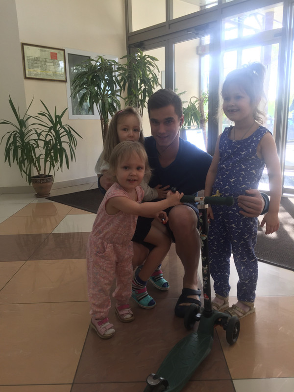 C55C92DE-D872-4247-99AD-005BEAAB3332