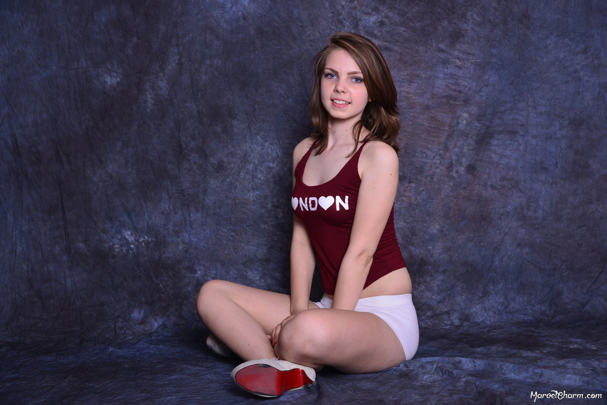 MarvelCharm_Rebecca-First-Time-Topless-059