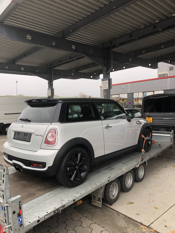 F0E332FF-437B-41AD-B922-29AECB627B27