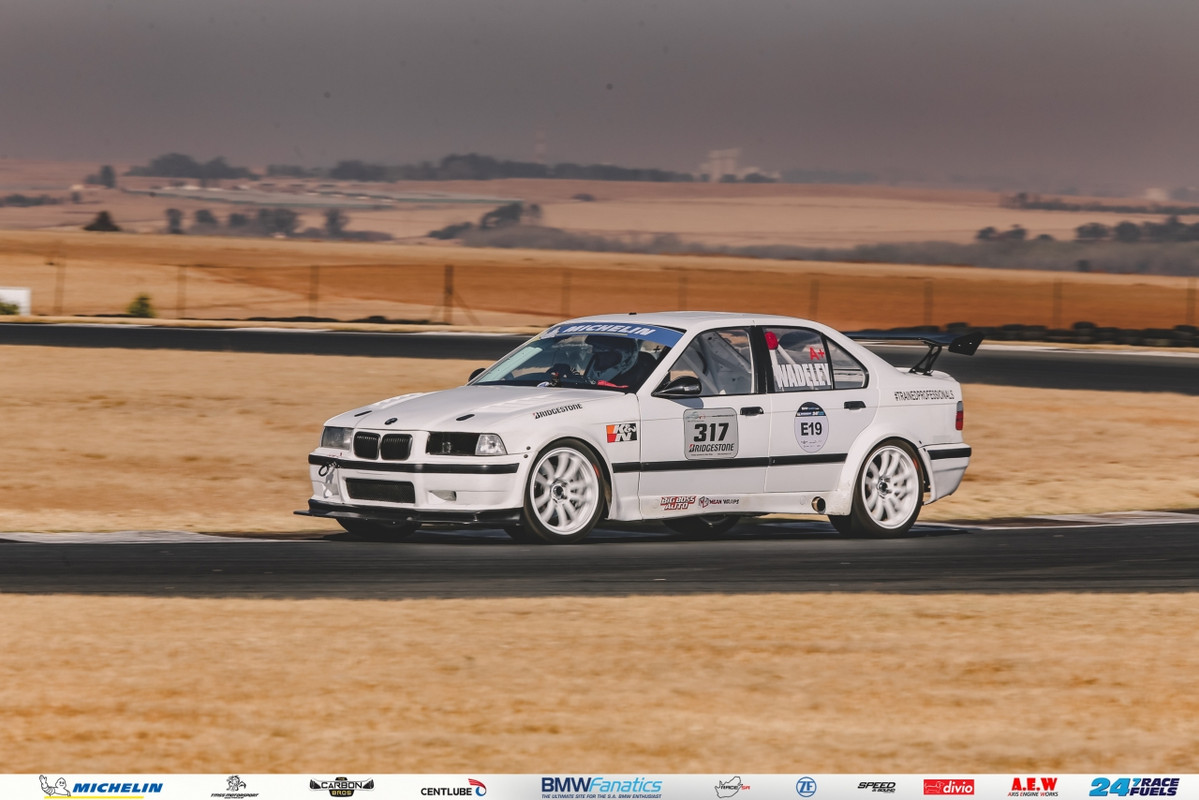 BMWFanatics RD19 Divio (109)