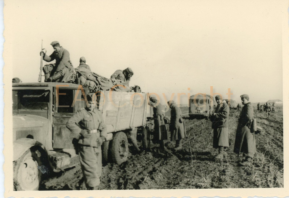 Russland Kämpfe LKW Camion Truck Foto