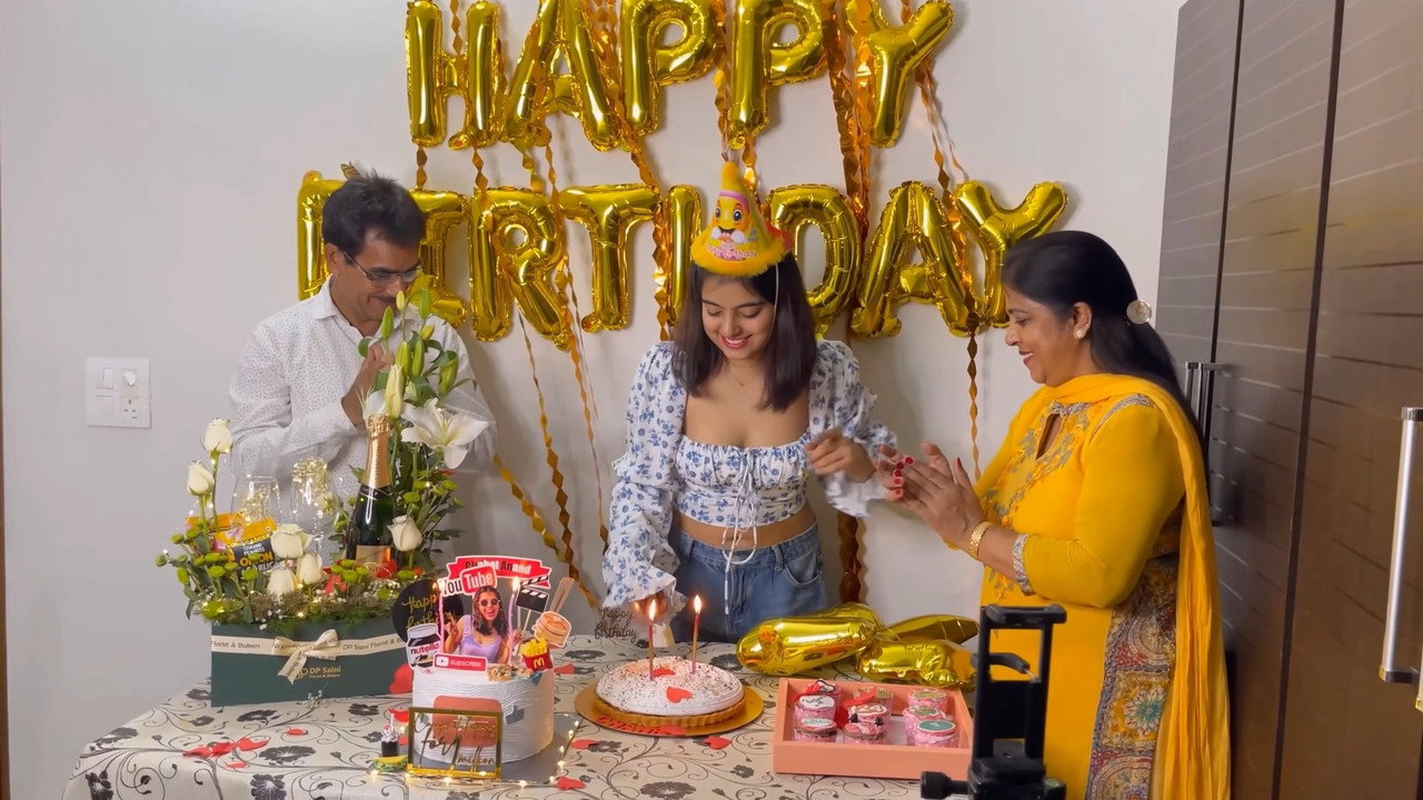 Cute Sexy Girl hot Navel and boobs in blue crop top and jeans mp4 snapshot 00 25 513