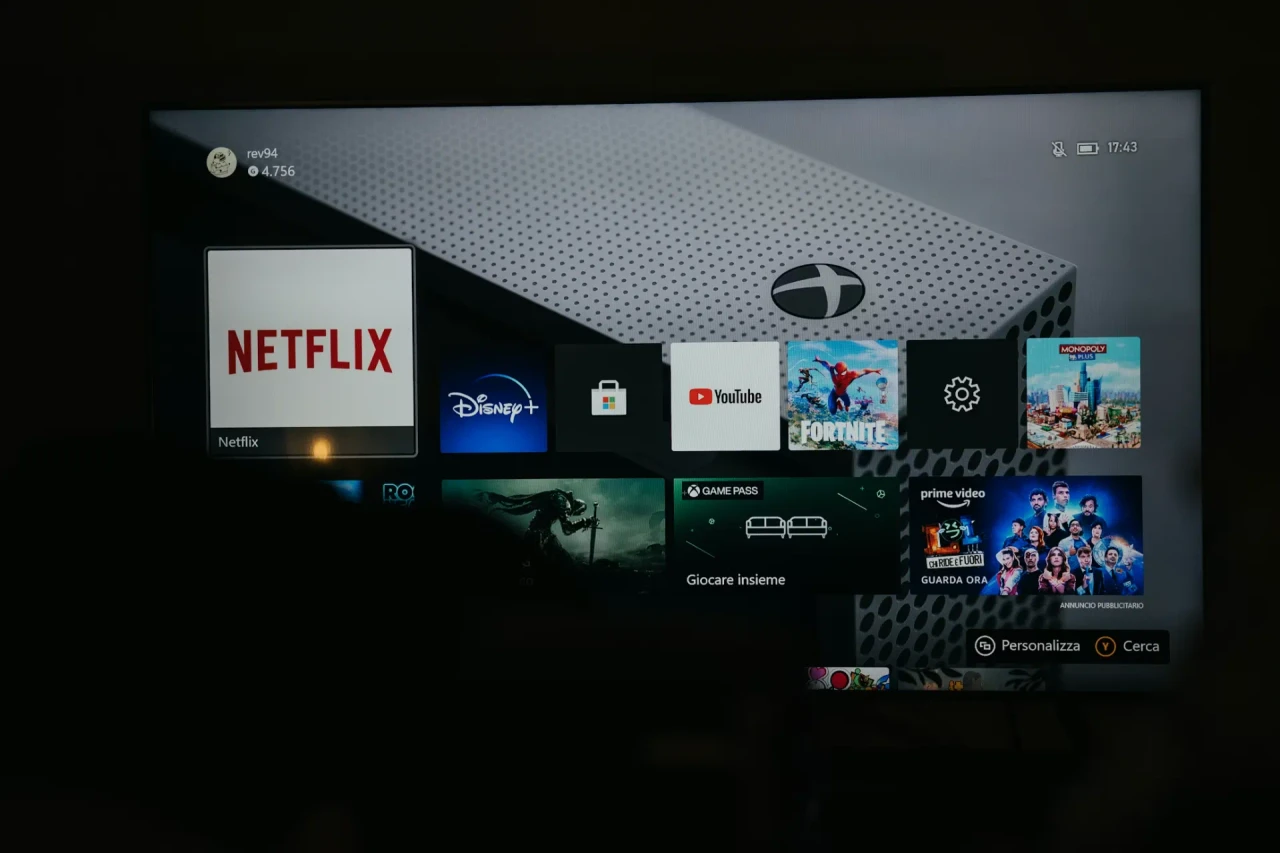 Comparatif Firestick vs Nvidia Shield TV Pro pour choisir le meilleur boîtier iptv abonnement.
