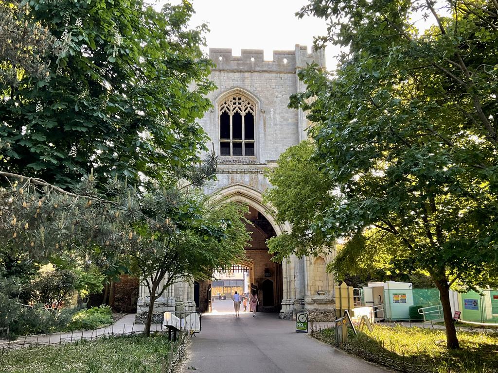 Пёстрая лента. Путешествие по сельским дорогам Англии в мае 2025 г.