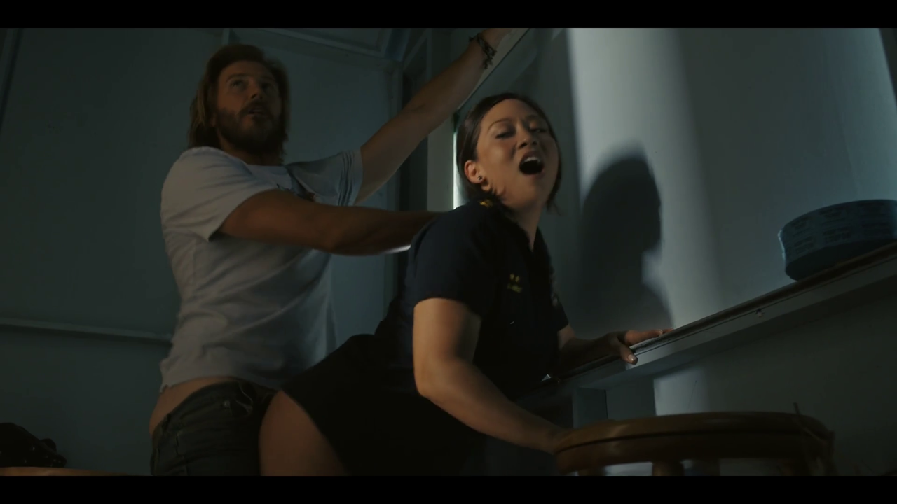 vlcsnap-2023-11-21-22h40m32s740