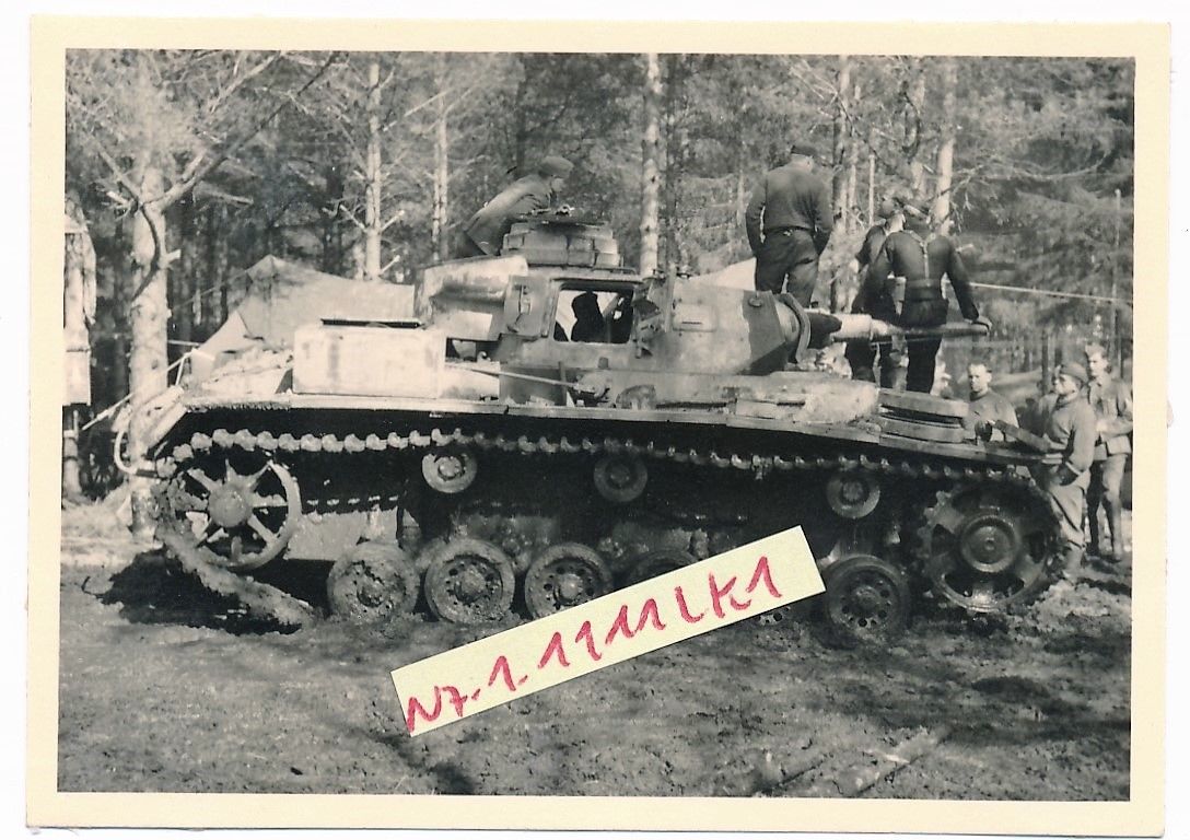 5.Jäger Div.  WH Panzer III 101 mit Tarnung BOL GORBY bei Demjan