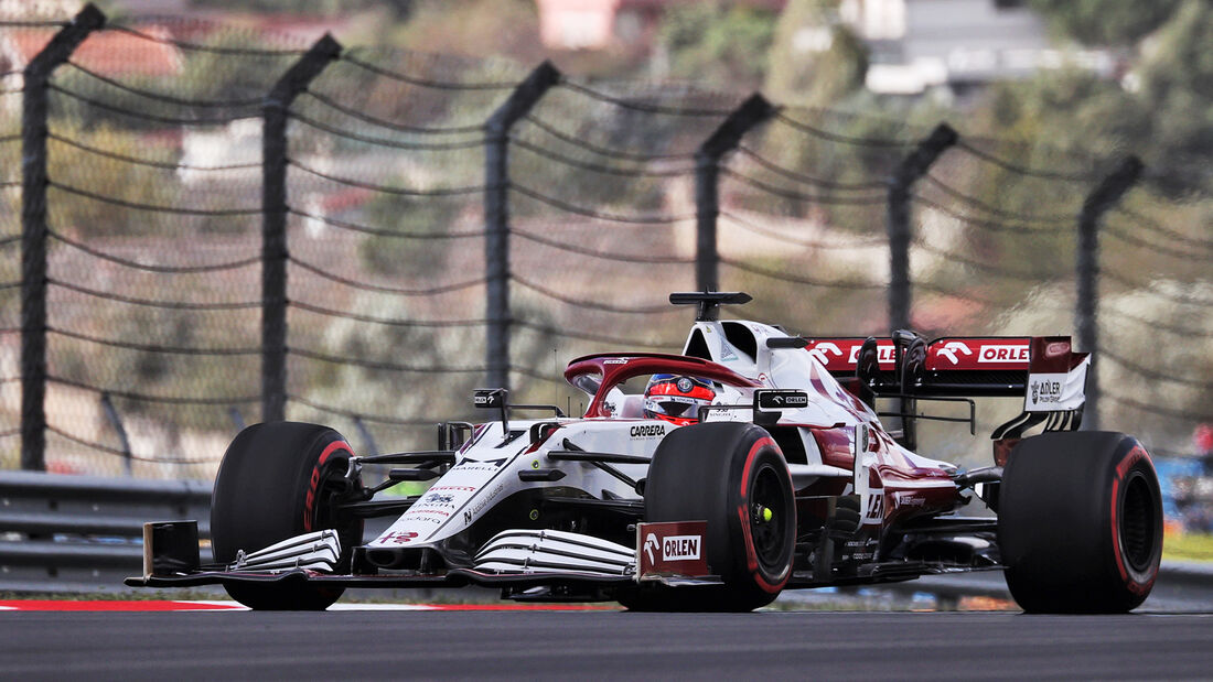 Kimi-Raeikkoenen-Alfa-Romeo-Formel-1-GP-Tuerkei-Istanbul-8-Oktober-2021-169Gallery-4a0e8425-1839428