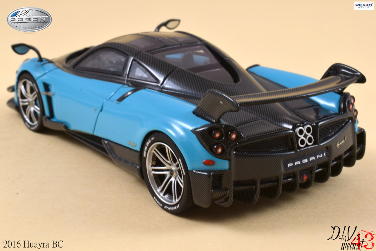 Pagani Huayra BC Blue Peako (3)