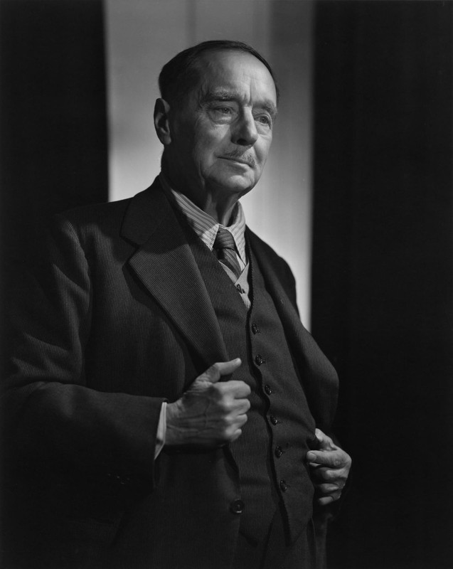 Yousuf-Karsh-HG-Wells-1943-1561x1960