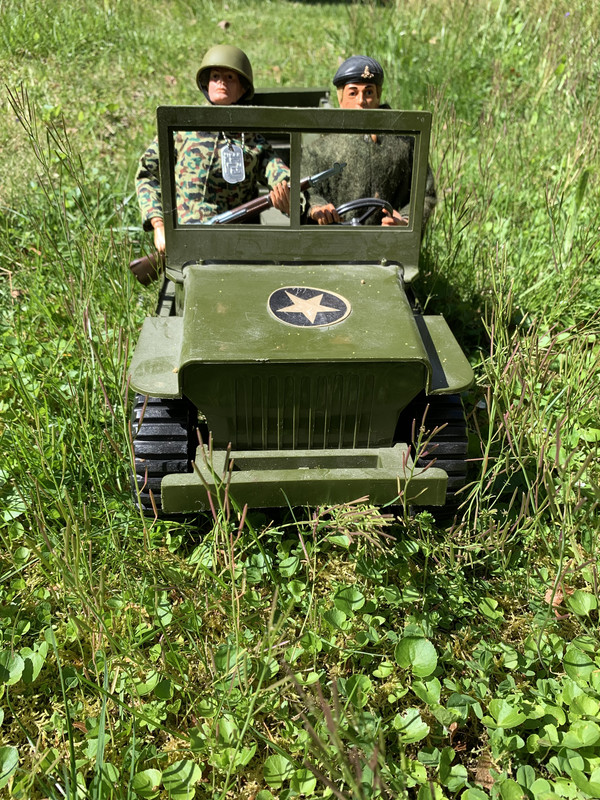 Off road through the tall grass IMG-2080