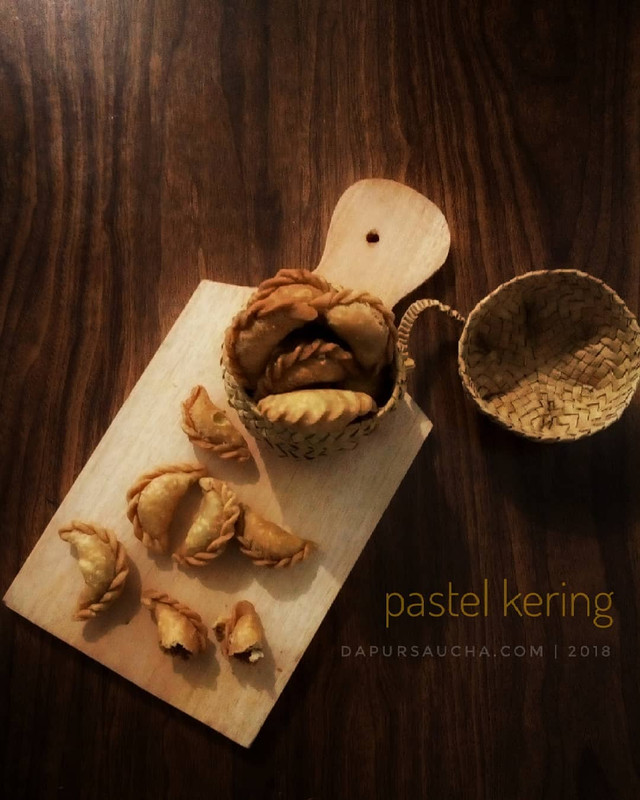 Kue Pastel kering