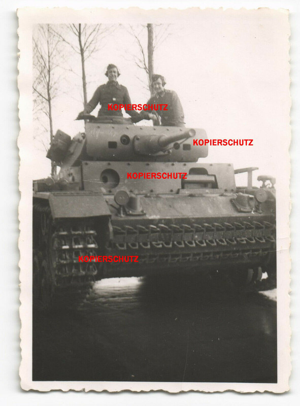 Foto Panzer Tank Sdkfz Soldat Kettenfahrzeug Geschützturm