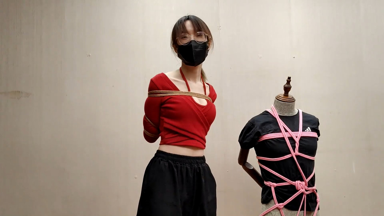 一绳所爱 捆绑喵喵外出逛街.mp4_20221230_083240.939