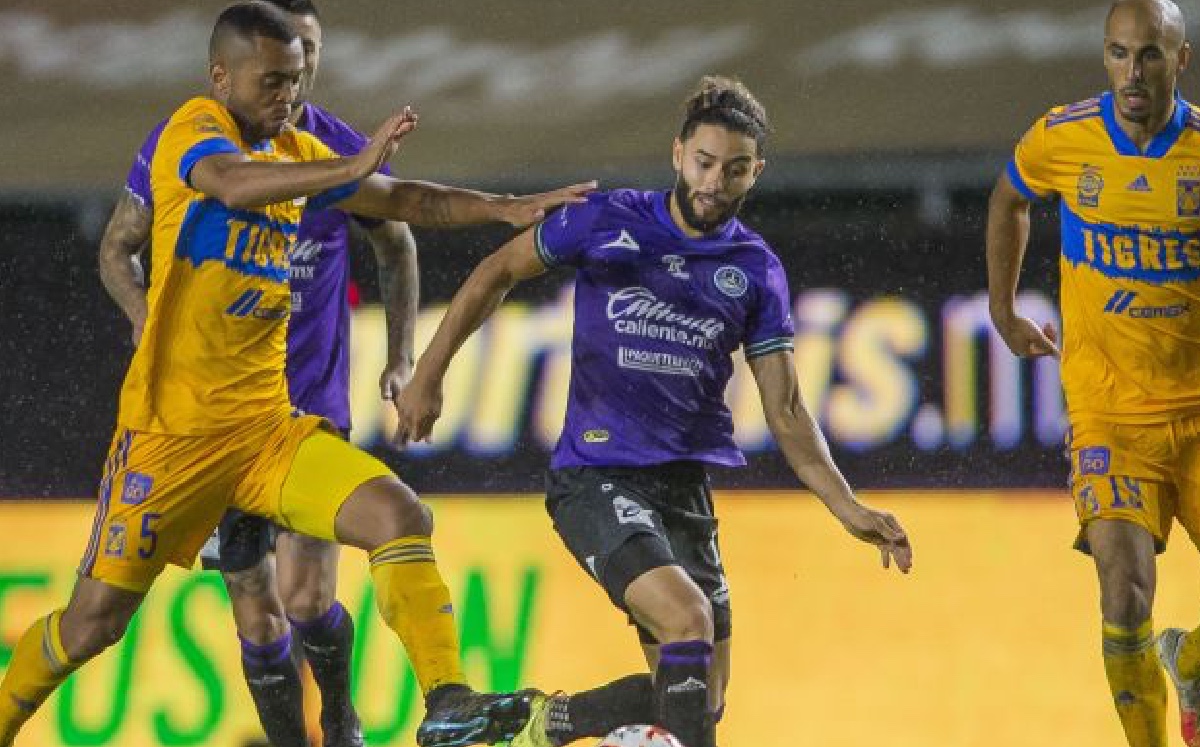 Tigres sufrió en el partido contra Mazatlán, pero Charly González los salvó