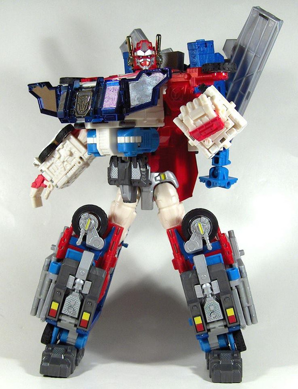 Possible-New-Takara-Releases-01-Encore-God-Fire-Convoy