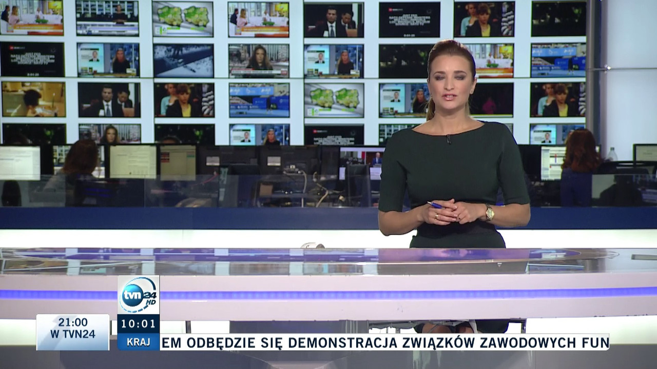 TVN_24_HD-08102015-0959.mts (0_01_44) 002530