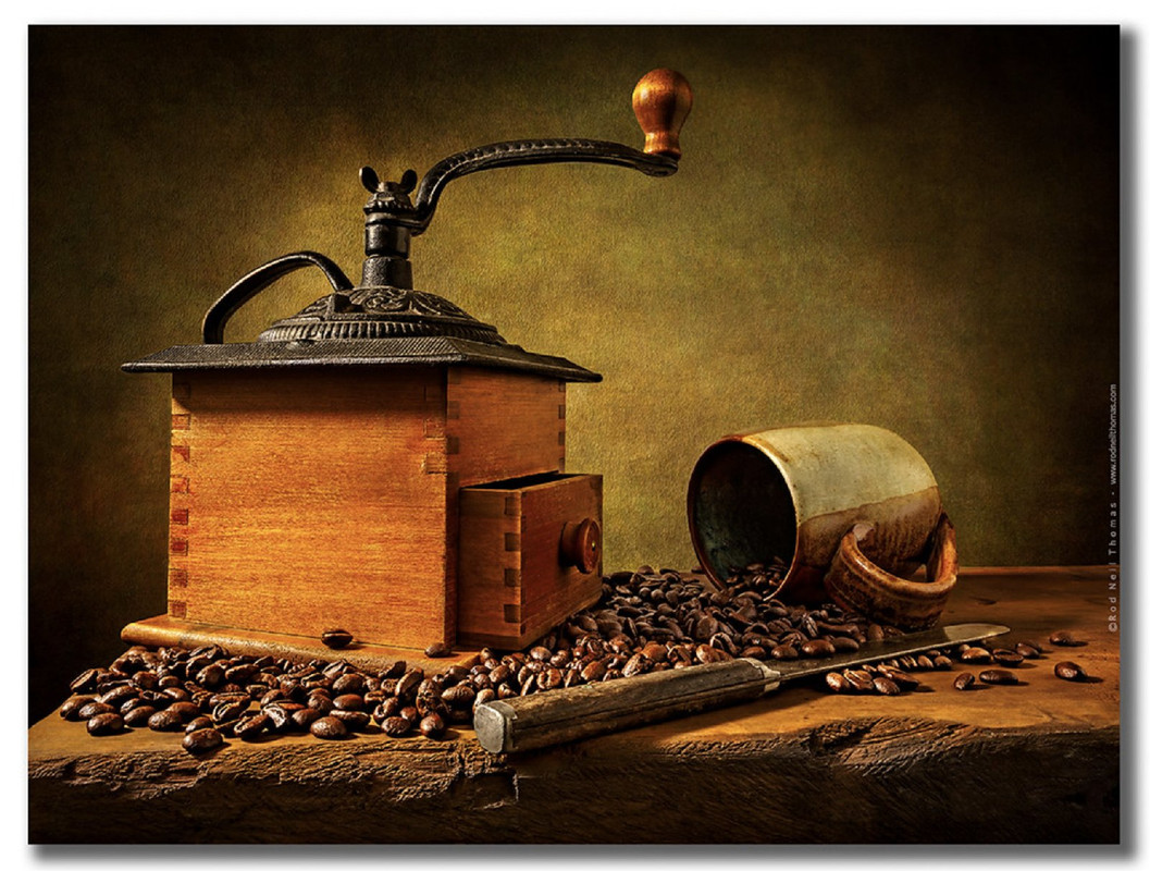 browncoffeegrinder.jpg