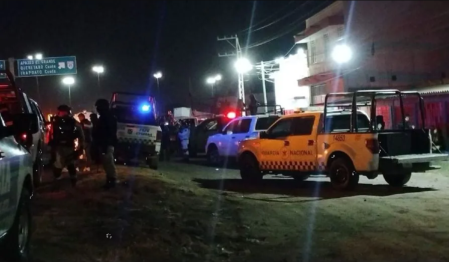 Ataque armado en antro de la carretera Celaya-Querétaro deja 8 muertos