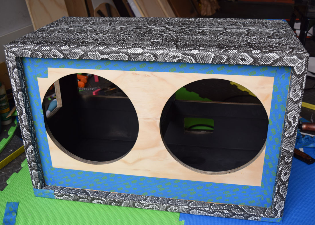 VN_2x12_Grey_SnakeSkin_08