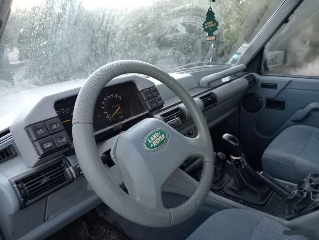 4546028724-land-rover-discovery-200-tdi (1)