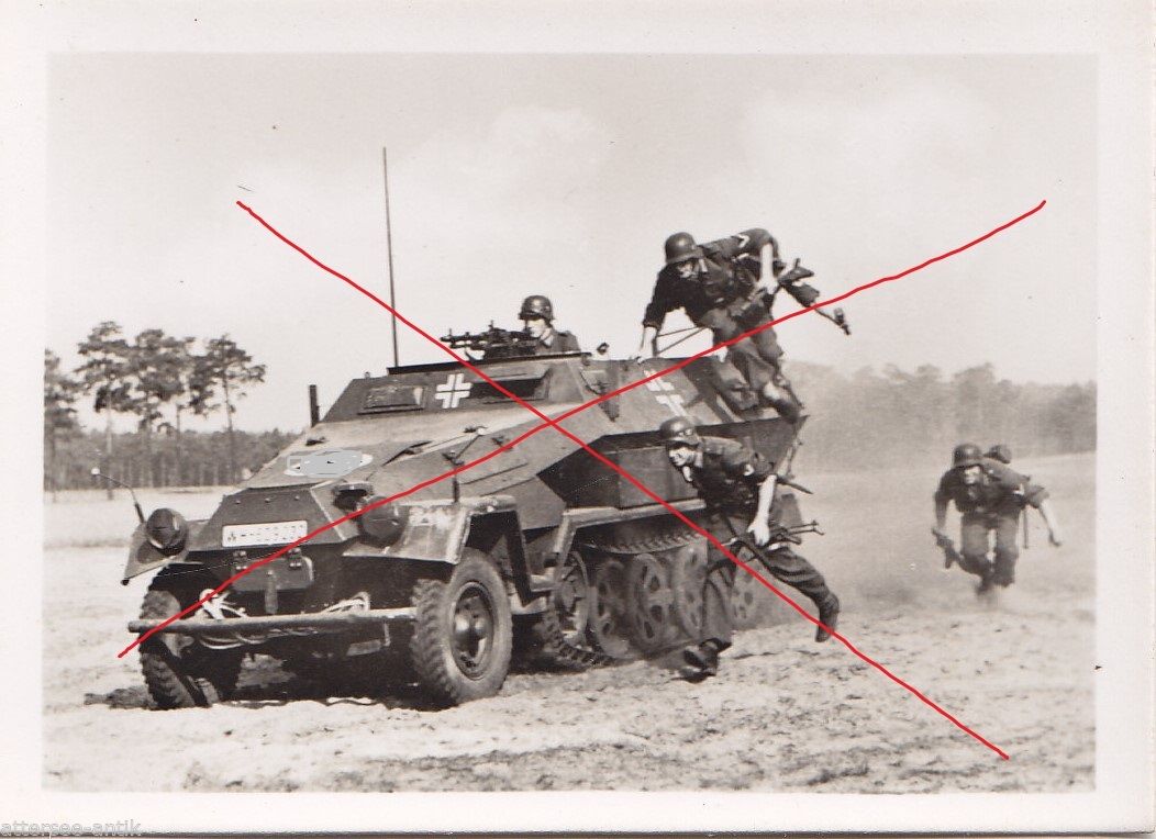 Schützenpanzerwagen Sd.Kfz. 251 Hanomag Panzer G