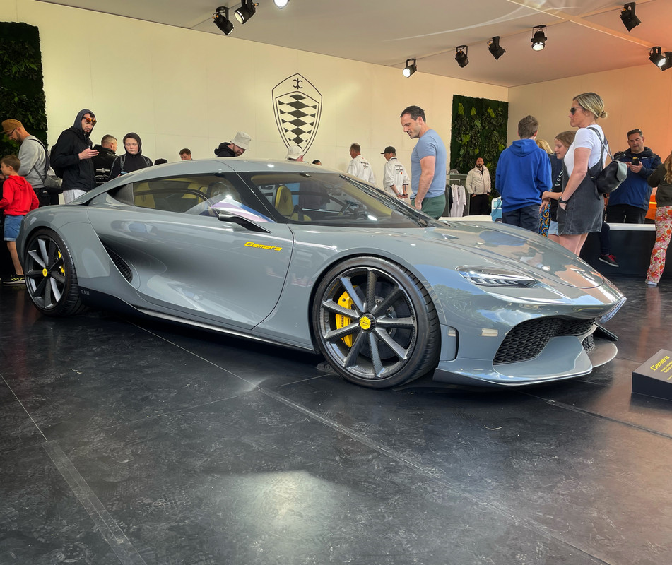 8CB95B48-81C2-48DD-80E3-660F2918284F