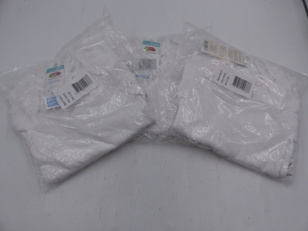 3* FRUIT OF THE LOOM THREE PACK OF WHITE BABY BODY SUITS SIZE 9-12M FL00171