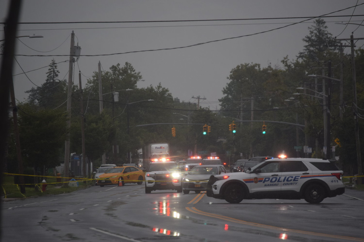 Man dies after being hit by car in Woodmere