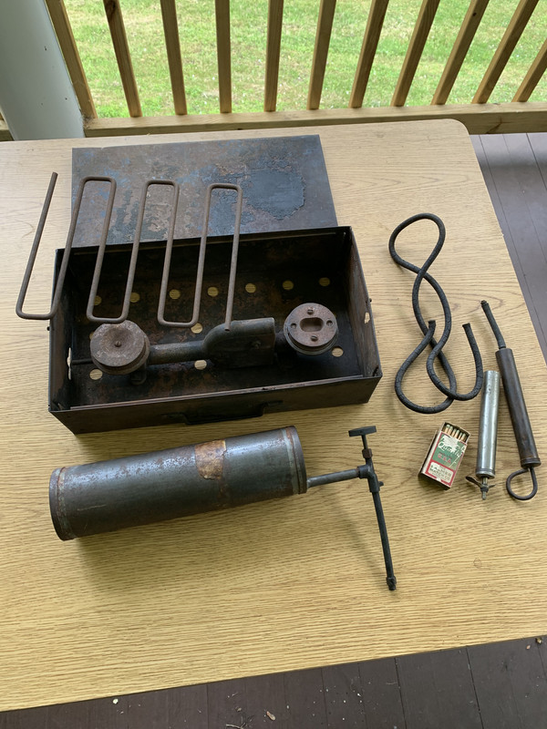 F9183FF5-BEF5-4F55-9BD2-3BA14AEB1906