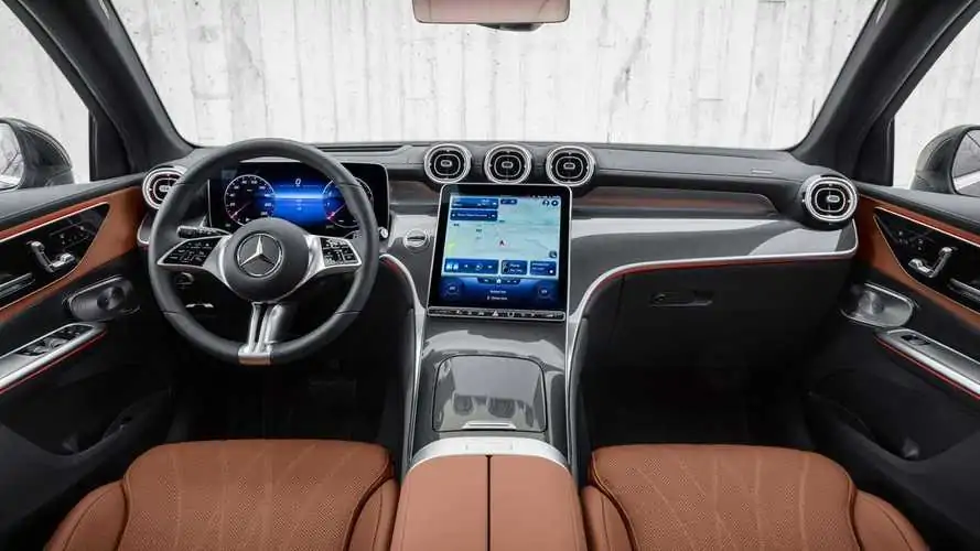2022-mercedes-glc-1.webp